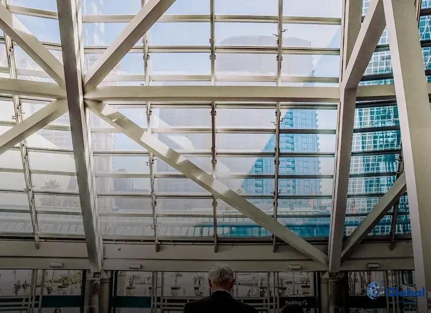 How to Write a LinkedIn Headline That Gets Noticed Instantly