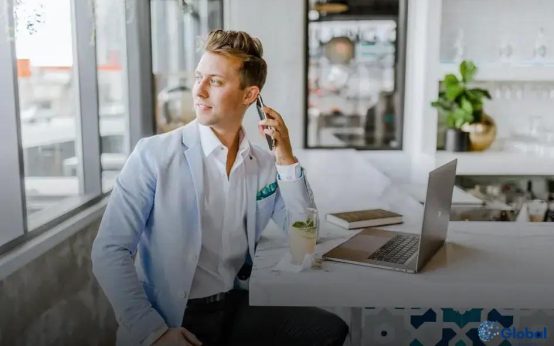 Pros and Cons of Digital Nomad Life: A Balanced View