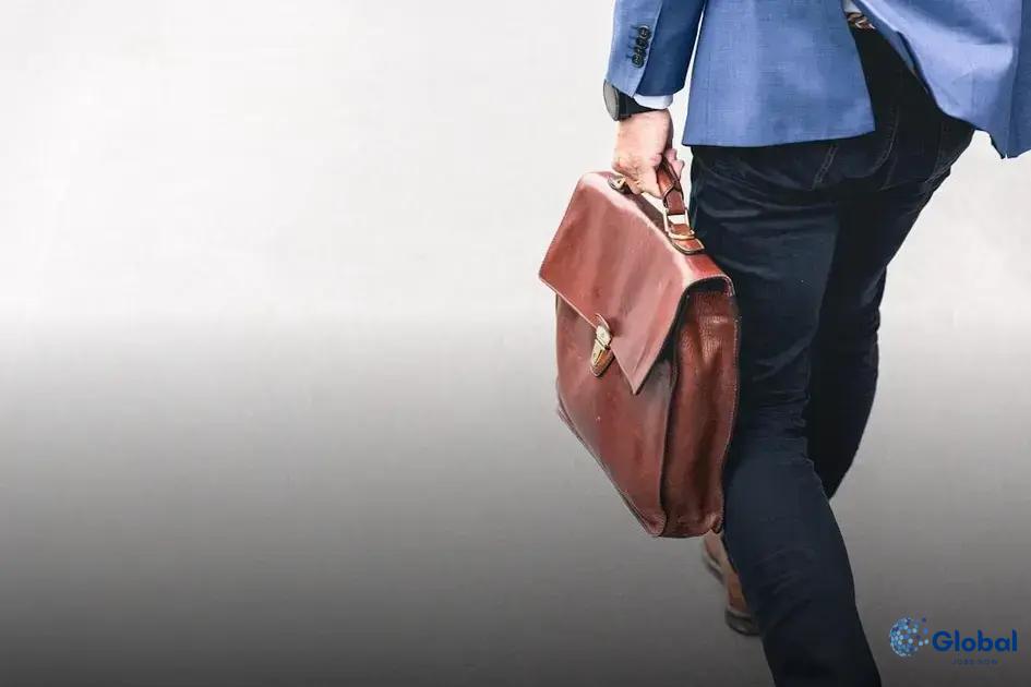 The Role of Mentorship in Career Transitions: Unlocking Success